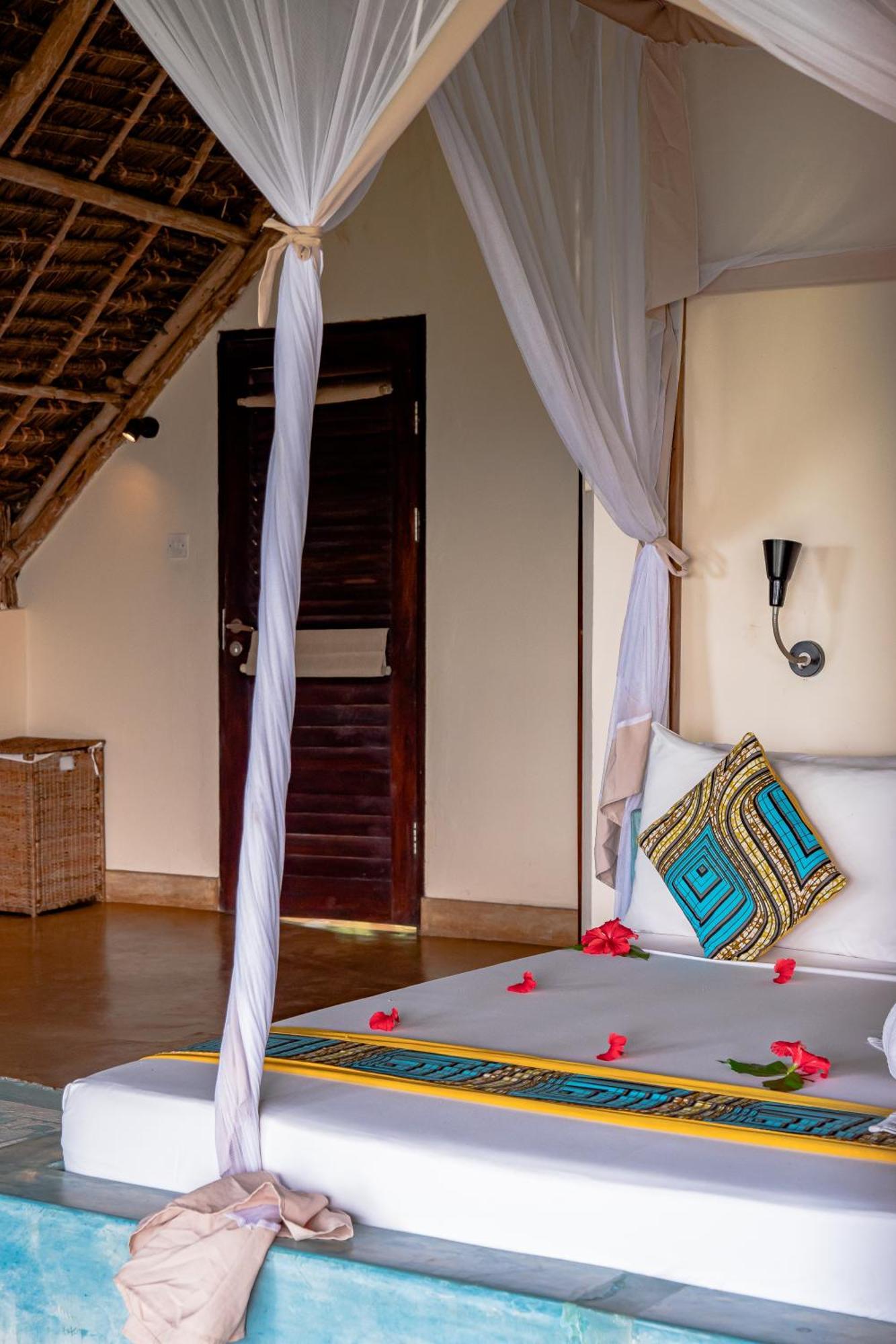 Sunshine Marine Lodge Matemwe  Exterior foto